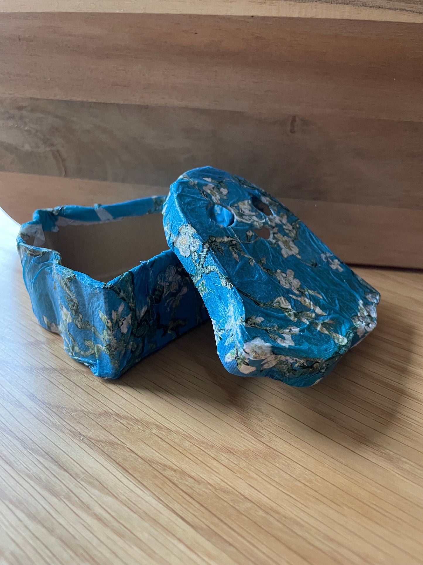 Blossom ghost box