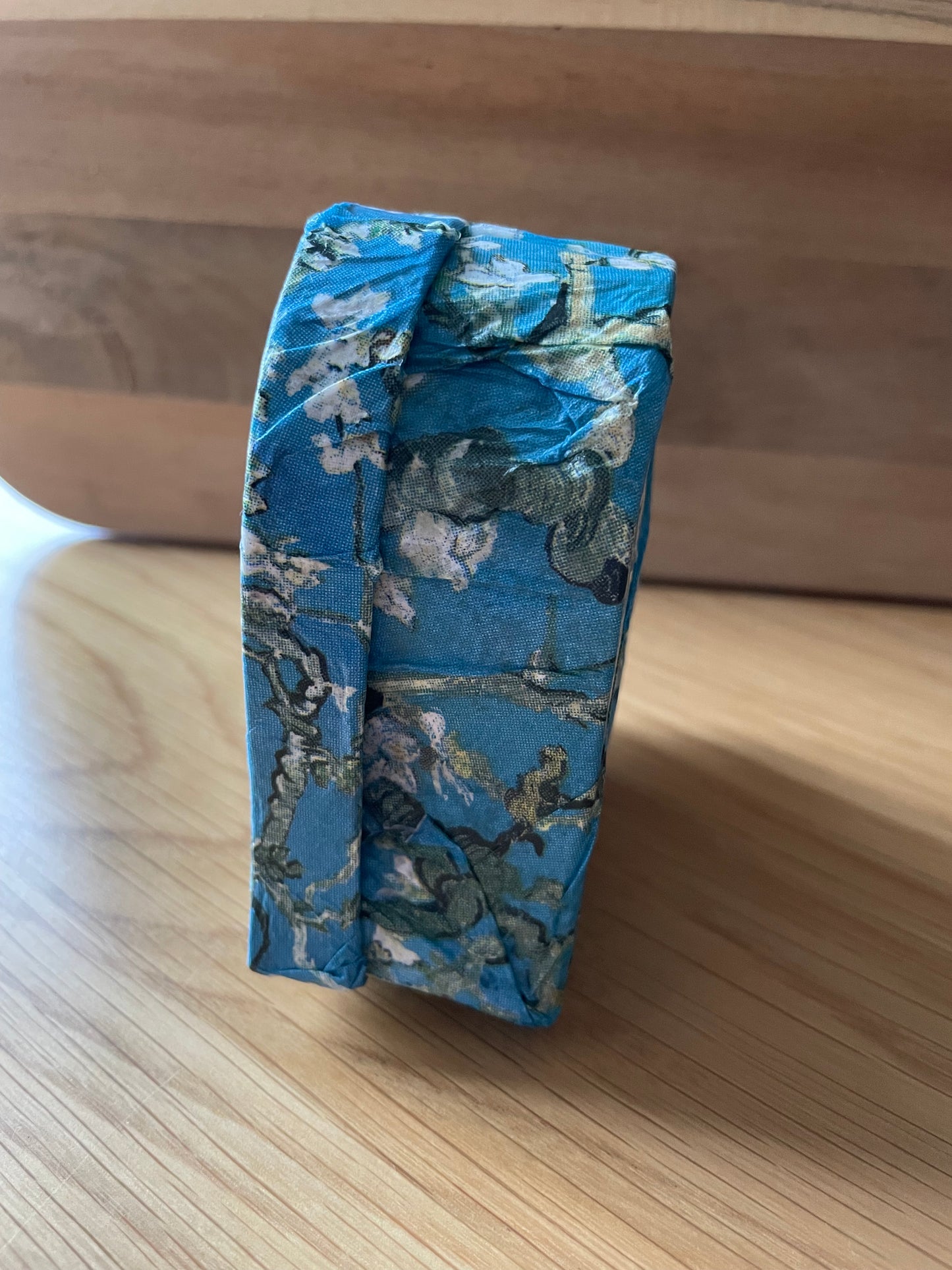Blossom ghost box