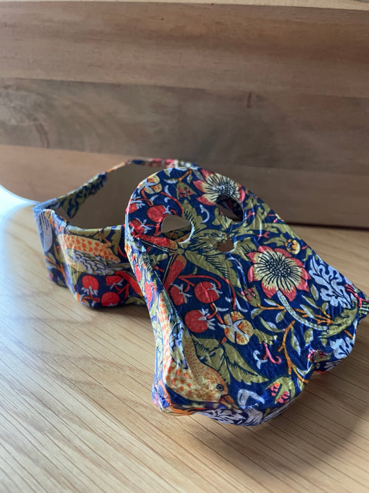 Strawberry thief ghost box