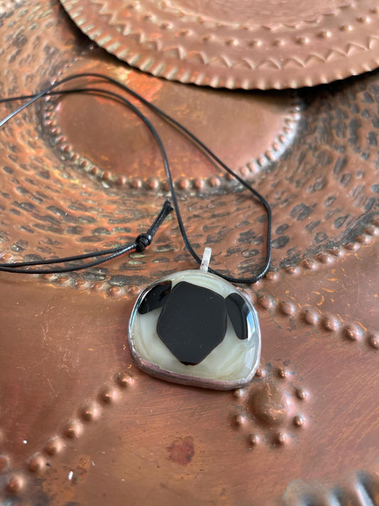 Pet fusing glass pendant